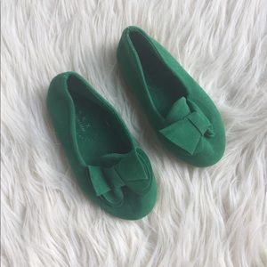 Toddler Girls Bow Green Slip On Shoes Sz 23